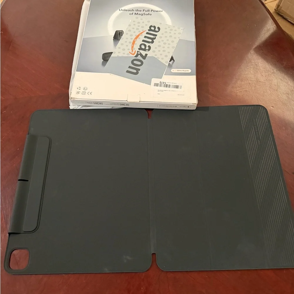 Amazon black Tablet Cover. For iPad Pro 13